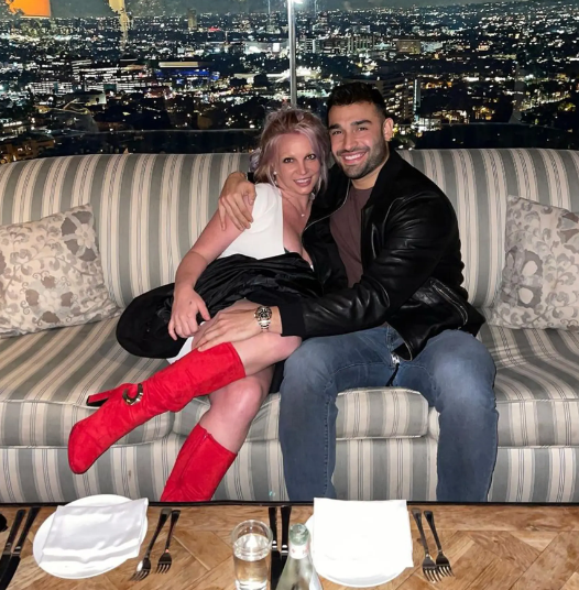 Sam Asghari says he would prefer that his wife?Britney Spears does not post topless photos