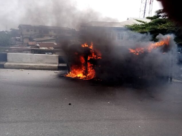 10 passengers burnt to death in Oyo auto crash
